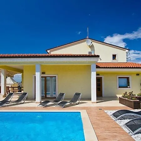 Villa MAGGIE-2